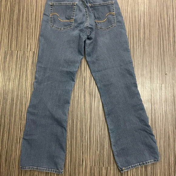 Signature by Levi Strauss & Co. Women's Modern Bootcut Jeans - Picture 5 of 5